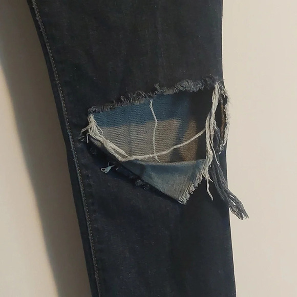 FRAME DENIM Le skinny de Jeanne in Feliz Dark wash size 28 distressed casual - Picture 6 of 8